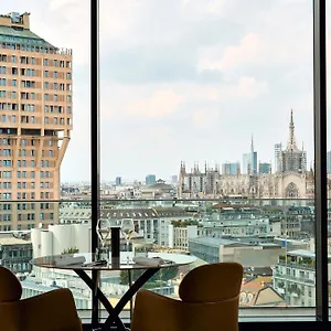 4* Ξενοδοχείο Uptown Palace