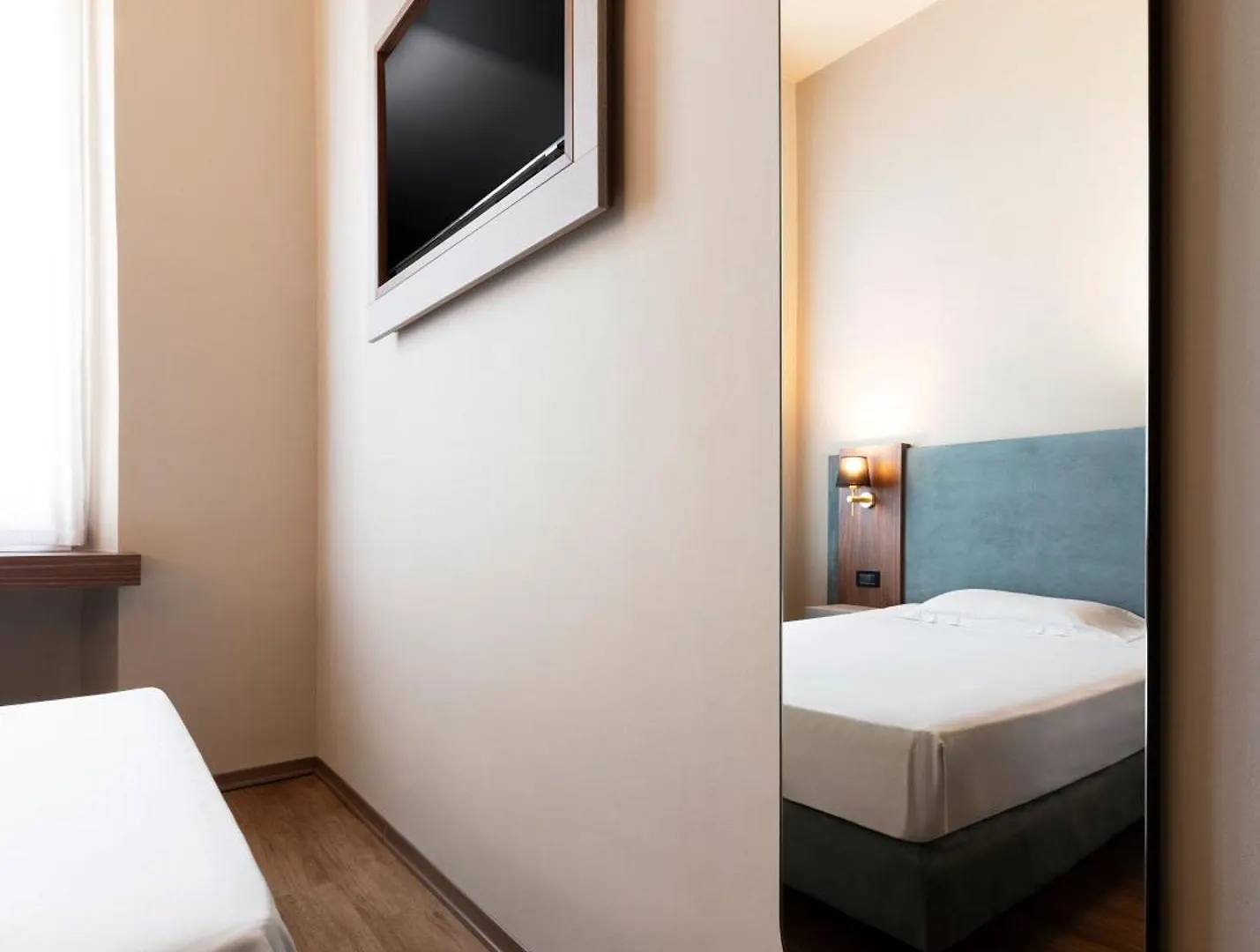Mokinba Hotels Montebianco Milano 4*,  Italia